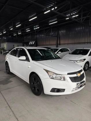 CHEVROLET CRUZE 1.8 LT 16V FLEX 4P AUTOMÁTICO CHEVROLET CRUZE 1.8 LT 16V FLEX 4P AUTOMÁTICO
